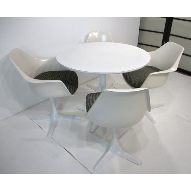 Mid-Century Modern Mid Century Tulip Table and Chairs Set by Burke in the Style of Saarinen For Sale - Image 3 of 16