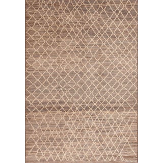 Modern Room Size Grey Abrash Background Ivory Tribal Geometric Honeycomb Pattern Rug For Sale