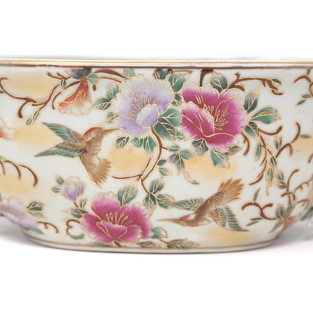 Ceramic Chinese Chinoiserie Porcelain Footbath / Jardinière With Hummingbirds, Flowers & Pomegranate Handles For Sale - Image 7 of 11