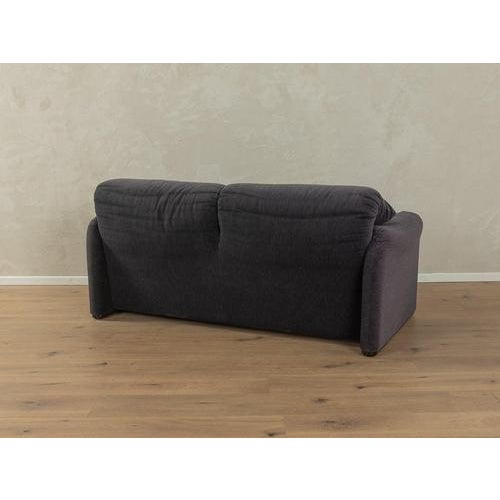 675 Maralunga Sofa by Vico Magistretti for Cassina For Sale - Image 9 of 13