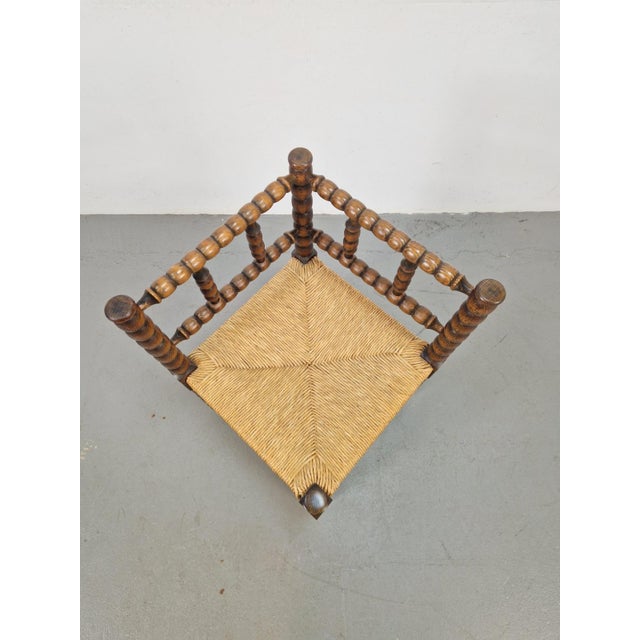 Mid-Century Modern Arts and Craft Style Bobbin Corner Chair in Oak with Rush Seat, 1950s For Sale - Image 6 of 8