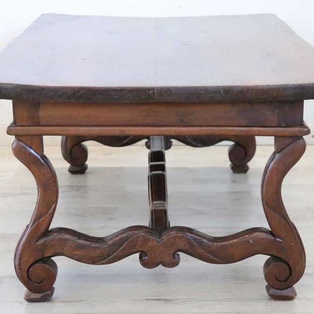 Early 20th Century Coffee Table in Walnut For Sale - Image 6 of 13