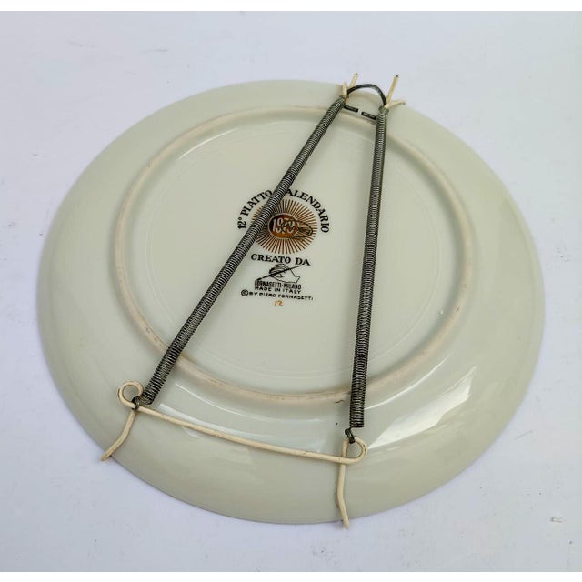 1970s Ceramic Calendar Plate by Piero Fornasetti, 1979 For Sale - Image 5 of 7