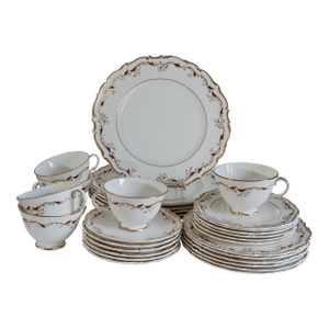 Pristine 1960s Royal Doulton Strasbourg Bone China Dinnerware Set for 6- 30 Pieces