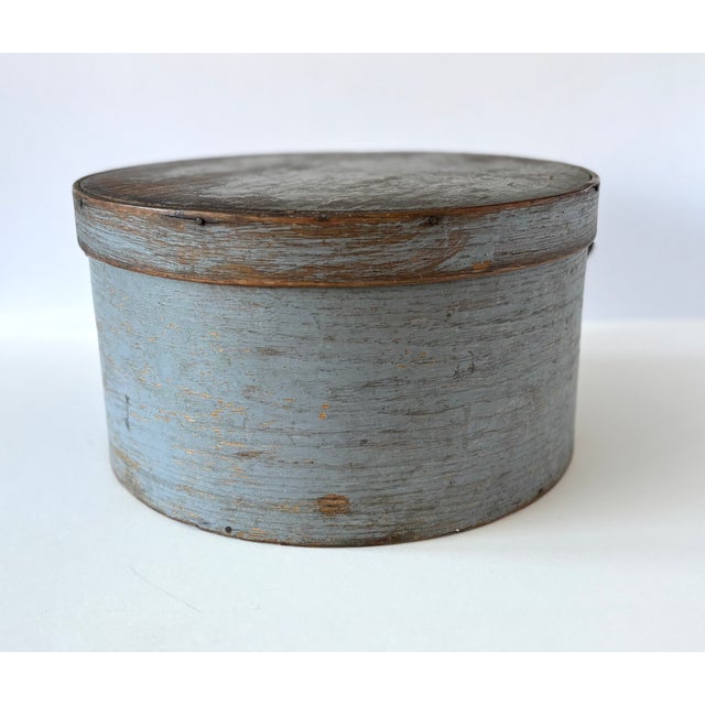 Farmhouse A Beautiful Authentic 19th Century Original Paint Handmade Kitchen Bail Handled Pantry Box For Sale - Image 3 of 13