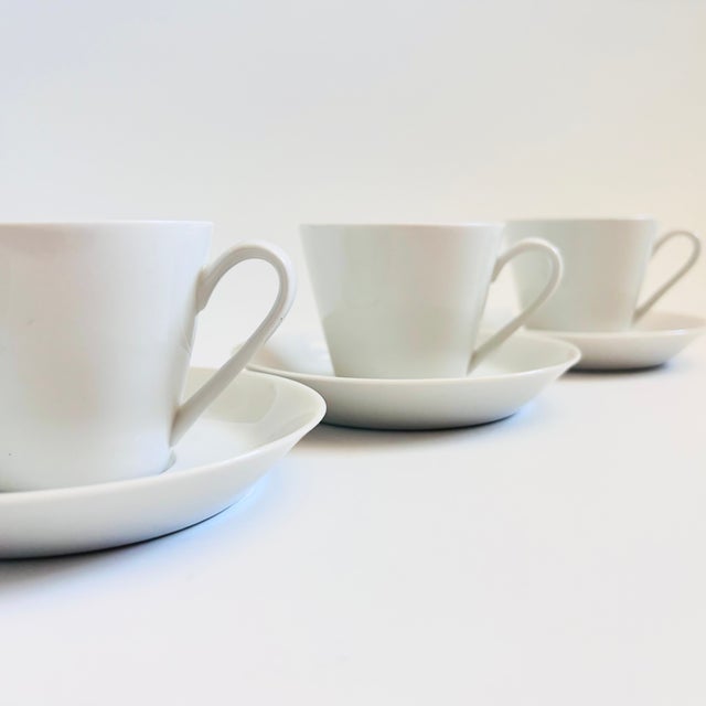 Mid Century Porcelain Teacups by Fairwood Schonwald Germany - Set of 4 For Sale - Image 4 of 7