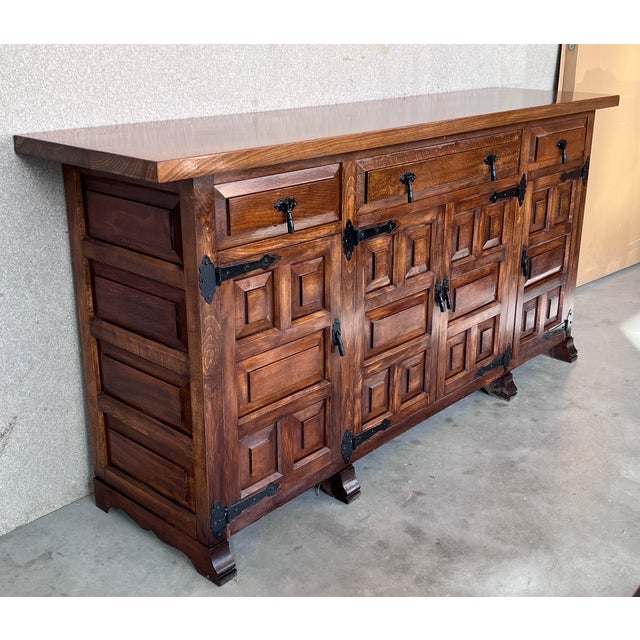 Baroque 19th Century Large Catalan Spanish Baroque Carved Oak Tuscan Credenza or Buffet For Sale - Image 3 of 8
