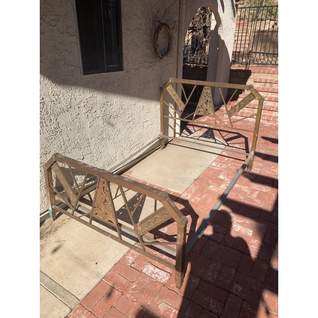 French Art Deco Brass Headboard & Footboard With Side Rails. For Sale In Dallas - Image 6 of 10
