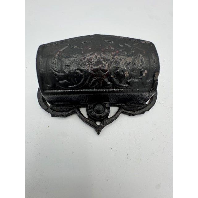 Antique Cast Iron Wall Match Holder | Ornate Black Iron Fireplace Accessory For Sale In Indianapolis - Image 6 of 7