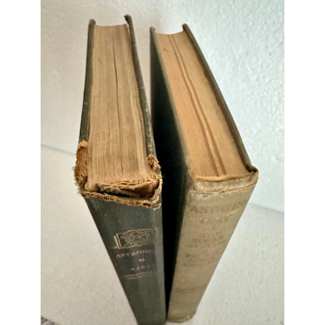 Vintage 1945 & 1946 Astronomy College Textbooks Hardcover Green & Black For Sale In Orlando - Image 6 of 11