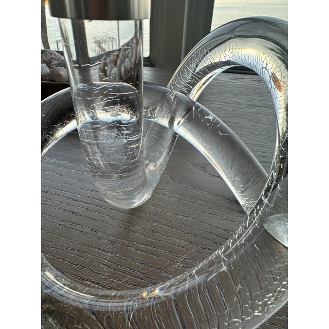 Pair of Vintage Mid-Century Modern MCM Dorothy Thorpe Lucite & Chrome 'Pretzel' Candlesticks For Sale - Image 12 of 13