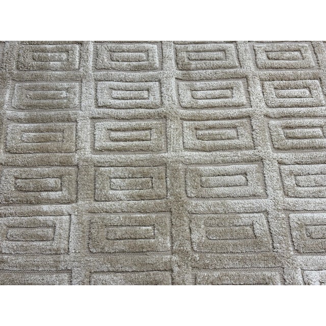 Rh Rajouri Silk & Wool Rug – 12' × 15' Wheat | Hand-Knotted Silk & Wool | Nepalese Artisan Construction For Sale - Image 11 of 18
