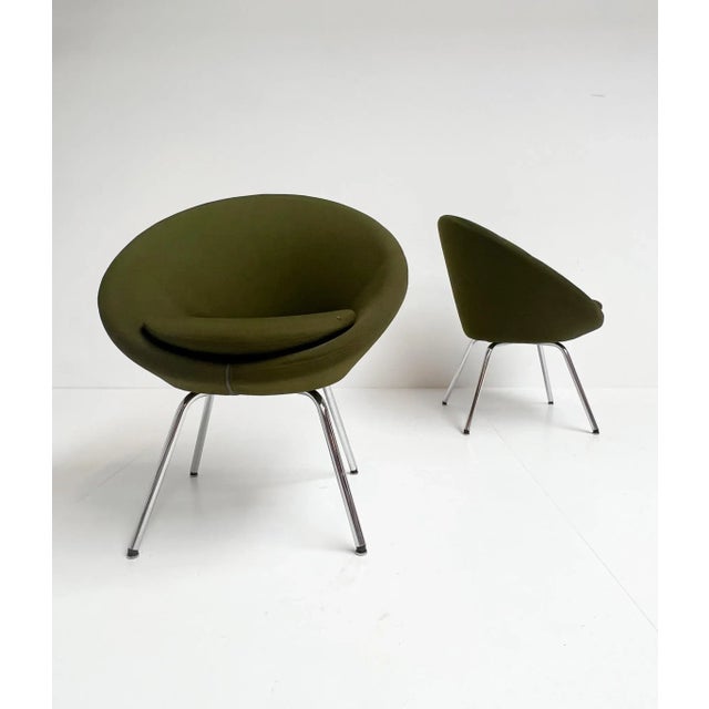 Conic Chair from Allemuir, England, 2012 For Sale - Image 4 of 15