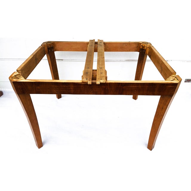 Art Deco Extendable Table in Figured Walnut, 1920s For Sale - Image 6 of 18