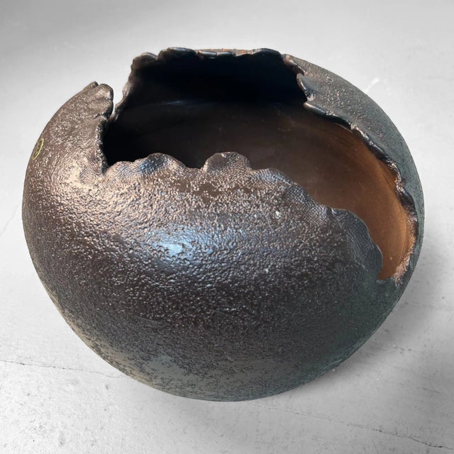 Ceramic Shigaraki Ceramic Sculptural Ikebana Vase, 1970s For Sale - Image 7 of 17