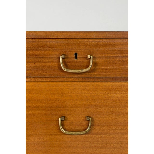 Brown Mahogany Chest of Drawers by Josef Frank for Svenskt Tenn, 1950s For Sale - Image 8 of 10