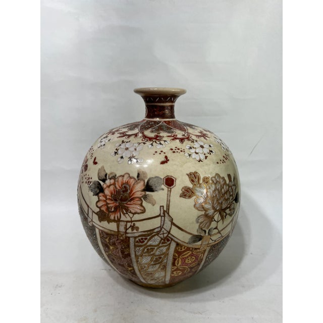 Art Deco Antique Early 20th Century Satsuma Vase Signed Kinkozan For Sale - Image 3 of 11