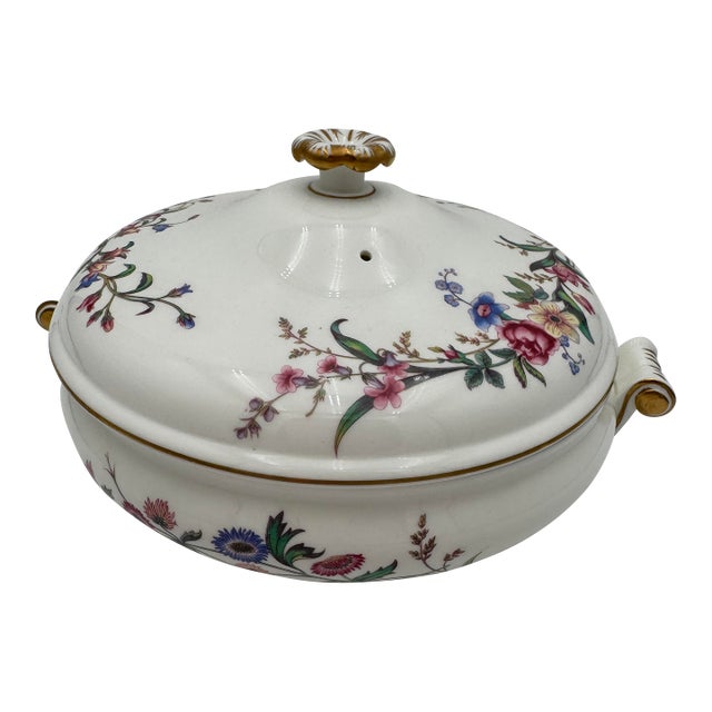 1950s Covered Vegetable Dish by Wedgwood in Devon Sprays Bone China For Sale