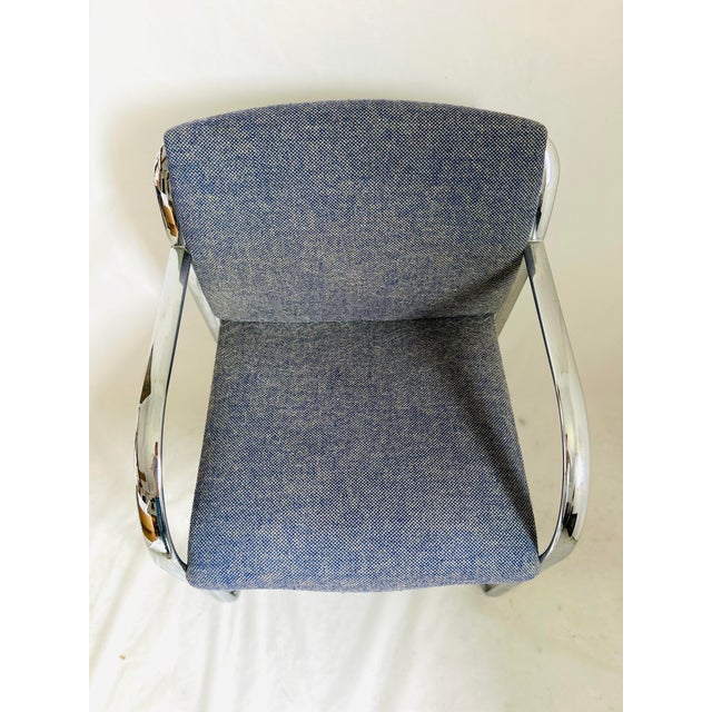80's Modern Steelcase Arm Chair , Steel in very good condition, upholstery with lightly discolor .Seat 19”. Arm 25”. IW...
