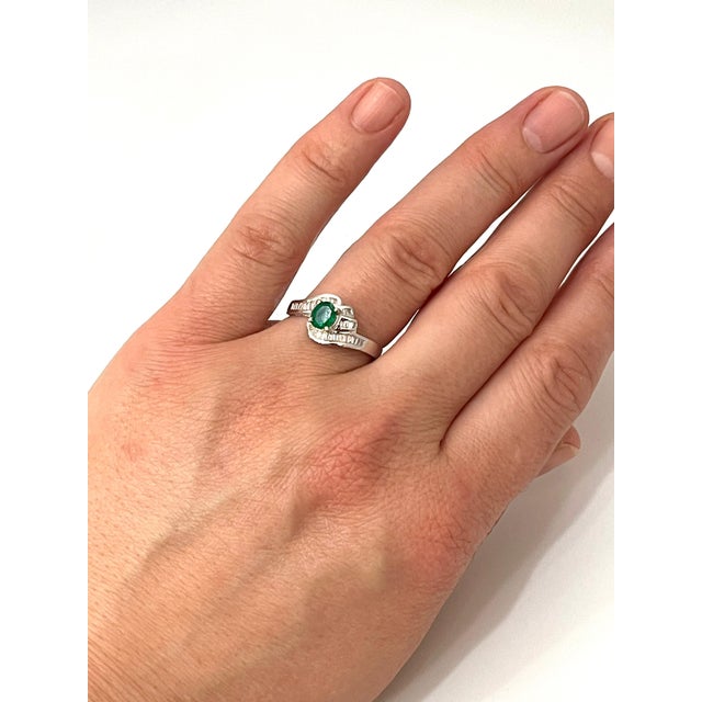 Natural Brazilian Emerald & Diamond Ring 18 Karat White Gold For Sale - Image 13 of 18
