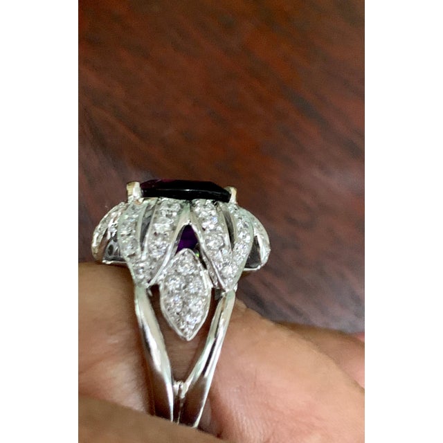 6.5 Carat Amethyst And 1.5 Carat Diamond Ring 18 Karat White Gold, 1970s, Italy For Sale In New York - Image 6 of 18