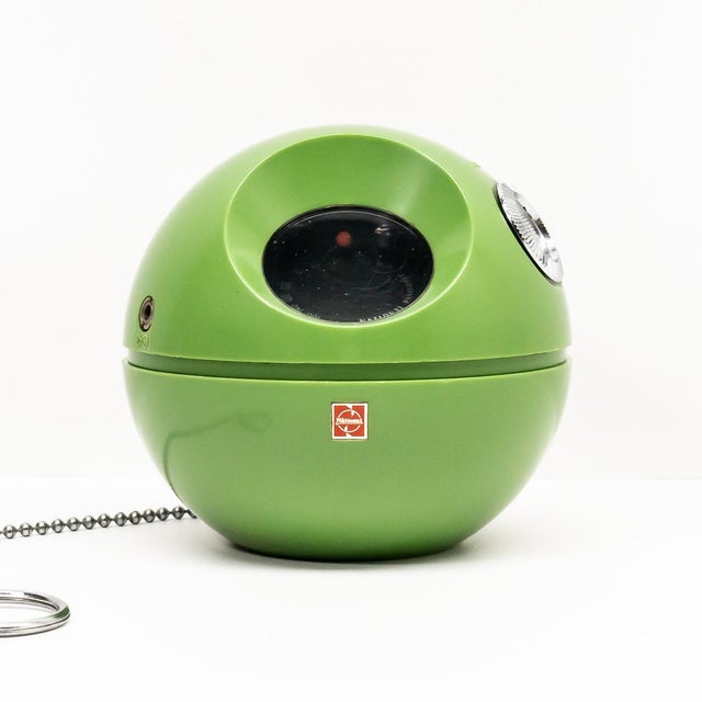 ➝ vintage panapet r-70 (1970s, green) — iconic space-age ball and chain radio in excellent condition, fully working with...