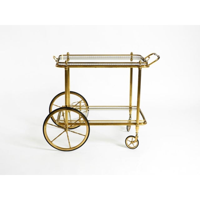 1950s Neoclassical Brass Bar Cart with Glass Trays from Maison Jansen, 1960s For Sale - Image 5 of 18