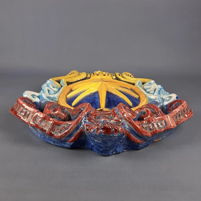 Large Majolica Heraldic Star Coat of Arms with Ars Longa Vita Brevis Engraving, 1960s For Sale - Image 8 of 16