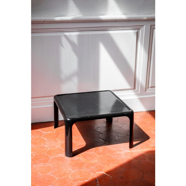 1970s Vintage Fiberglass Coffee Table in the style of Artemide, 1970s For Sale - Image 5 of 7