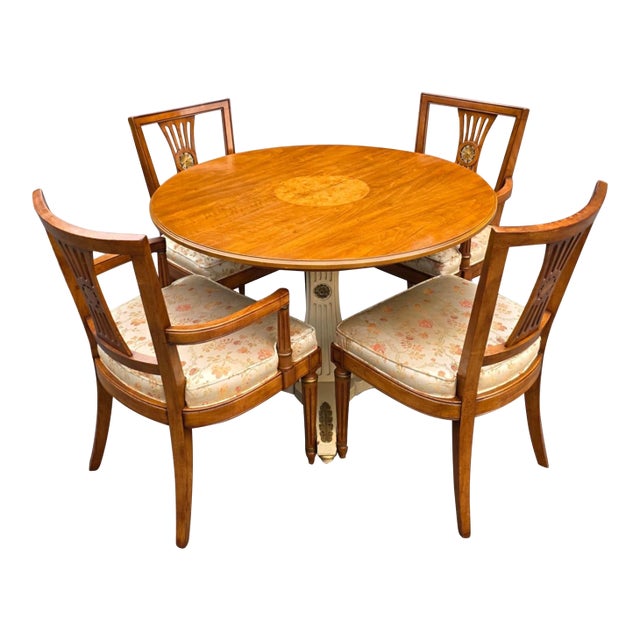 Mid 20th Century Henredon Furniture Breakfast Table W/1 Leaf and 4 Chairs - Set of 5 For Sale