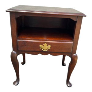 Statton Trutype Americana Traditional Queen Anne Style Solid Cherry Nightstand Bedside Table, Open Cabinet