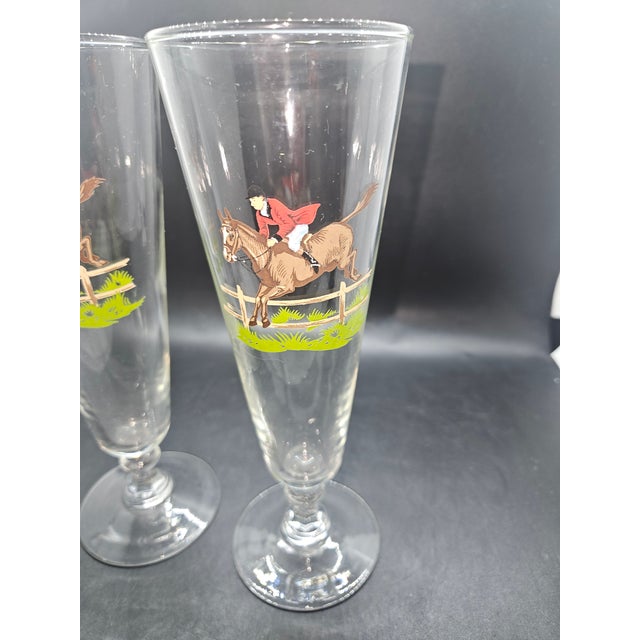 Vintage Equestrian-Inspired Pilsner Glasses