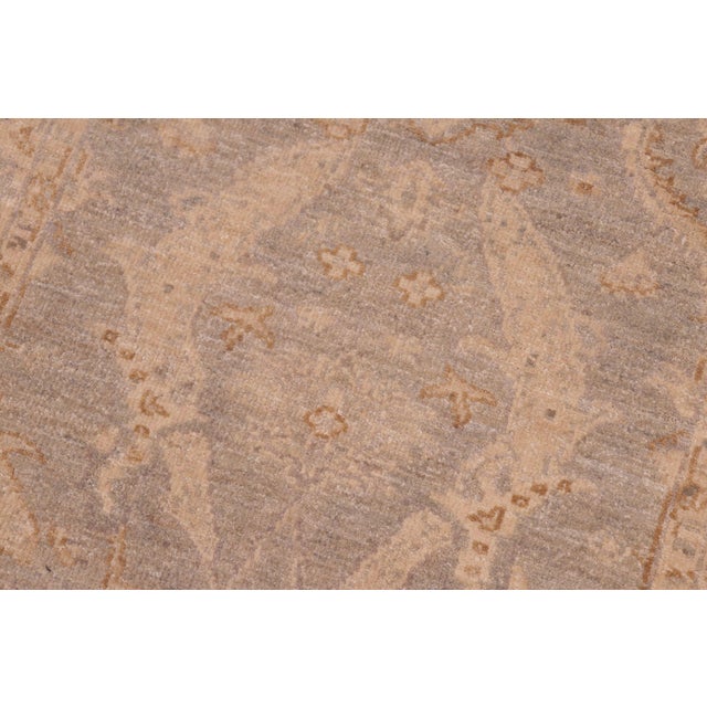 Ziegler Grey/Beige Wool Runner Rug- 2'7'' X 9'4'' For Sale In New York - Image 6 of 10