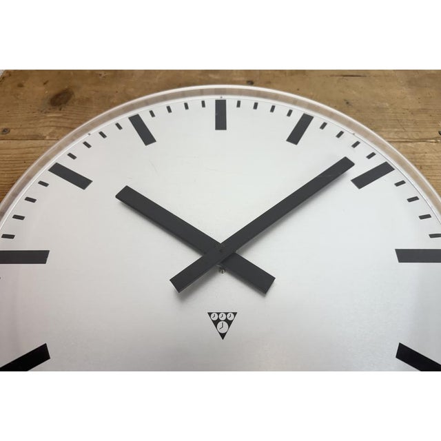 Large Vintage Office Wall Clock from Pragotron, 1980s For Sale - Image 11 of 17