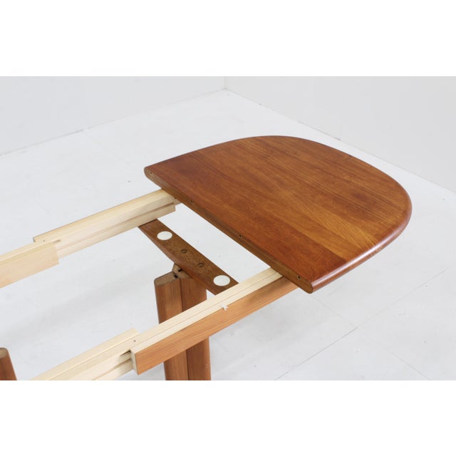 1960s Vintage Danish Oval Extendable Dining Table in Teak, 1960s For Sale - Image 5 of 9