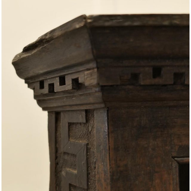 This is a good piece, a large 18th Century Carved Oak Corner Cupboard The front of the cupboard has a geometrically carved...