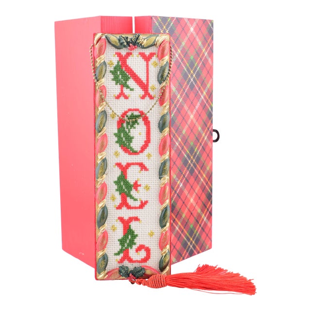Wooden Box With Cross Stitch Christmas Ornament ‘Noël’ For Sale