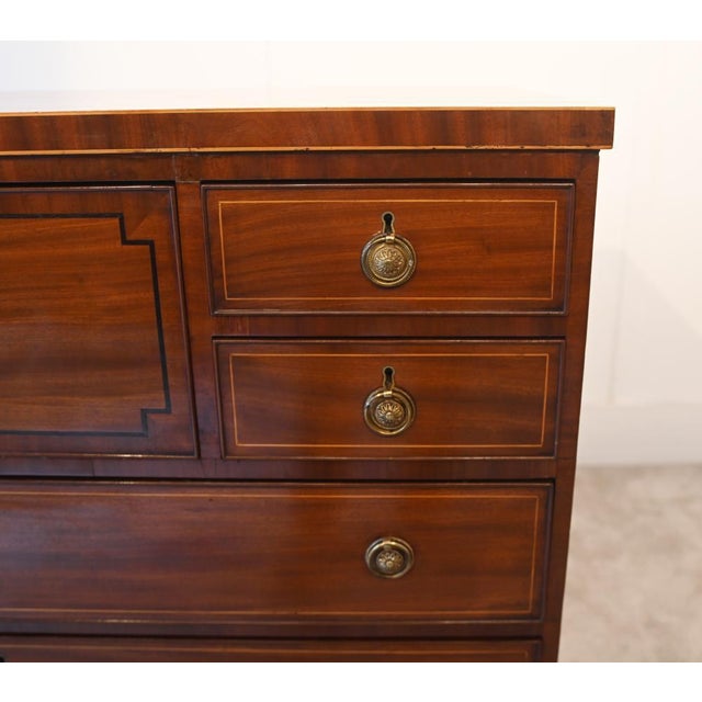 Scottish Georgian Sheraton Chest of Drawers in Mahogany, 1820s For Sale - Image 5 of 14