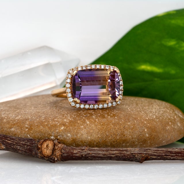 2020s 6.38ct, 14x10mm Ametrine Ring With Earth Mined Diamonds in Solid 14k Gold, Size 6.75 For Sale - Image 5 of 13