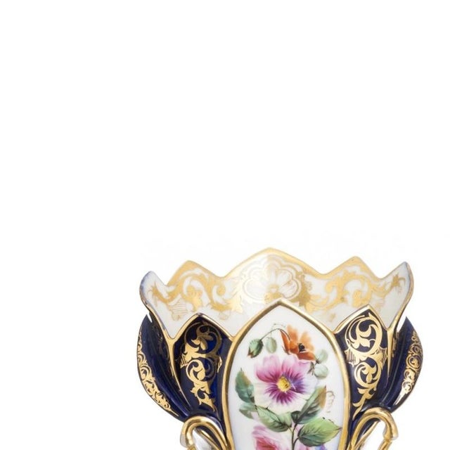Porcelain - Pair of altar vases - Vieux Paris - 19th century. In French porcelain, from the 19th century, "Vieux Paris"....