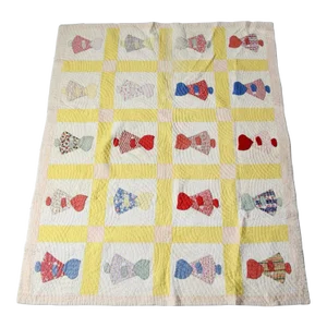 Vintage Sunbonnet Sue Quilt