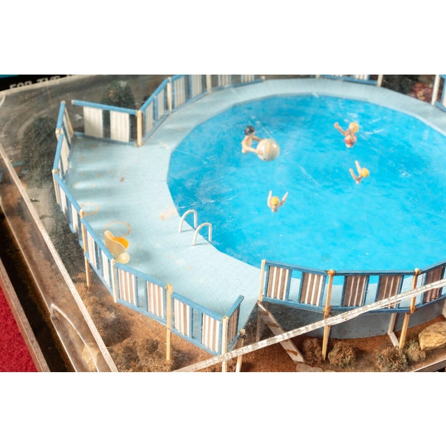 Plastic Vintage Bermuda King "84" Salesman’s Sample Pool Display in Case For Sale - Image 7 of 11