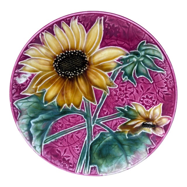 Small Majolica Sunflower Plate Villeroy & Boch, Circa 1900 For Sale