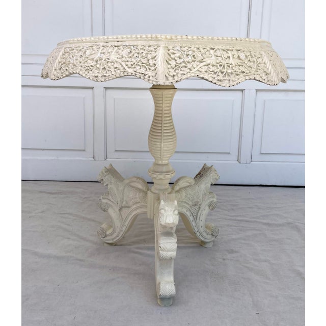 Anglo-Indian Victorian Octagonal Carved Pedestal Side Table in Antique White For Sale In Los Angeles - Image 6 of 12