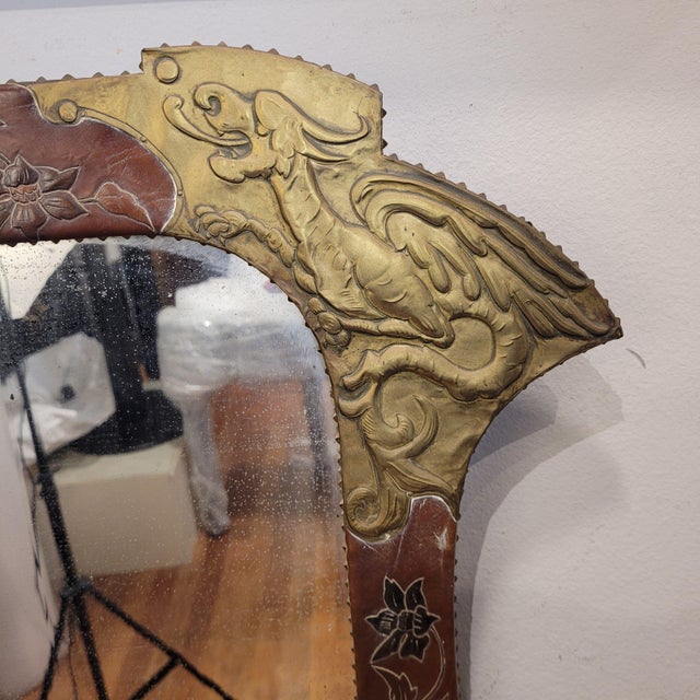Brown Art Nouveau Mirror in Gilt Brass and Leather after Gabriel Viardot, France, 1930s For Sale - Image 8 of 18