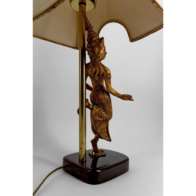 Mid-Century Modern Sculptural Table Lamps in Gilded Bronze Representing Dancers, Thailand, 20th Century, Set of 2 For Sale - Image 3 of 16