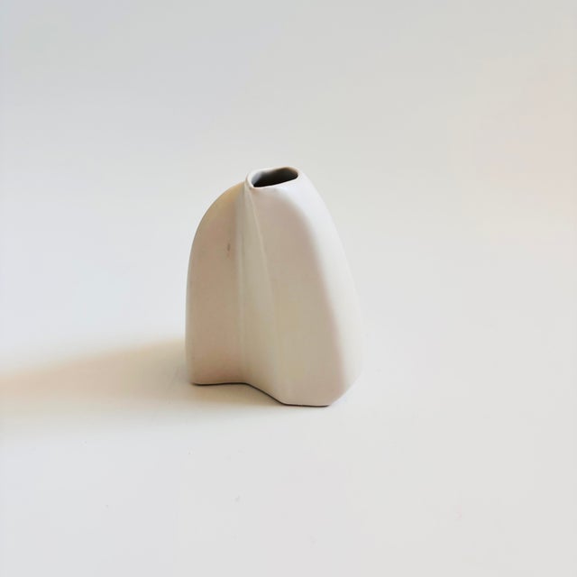 Peter Saenger Sculptural Porcelain Creamer Pitcher For Sale - Image 4 of 9