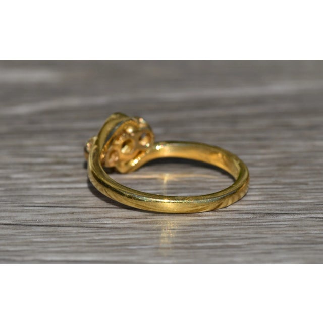 Contemporary The Grove Avenue: Ladies Vintage 18K Gold Trilogy Ring set with Diamonds For Sale - Image 3 of 8