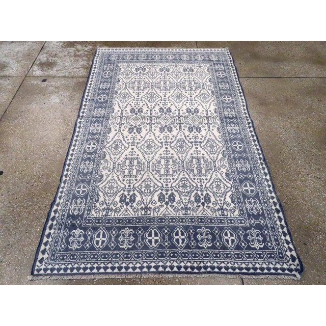 Galerie Shabab Collection Mid-20th Century Indian Cotton Agra Rug For Sale - Image 4 of 8