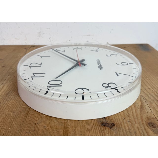 Vintage Office Wall Clock from Elektročas, 1990s For Sale - Image 13 of 16